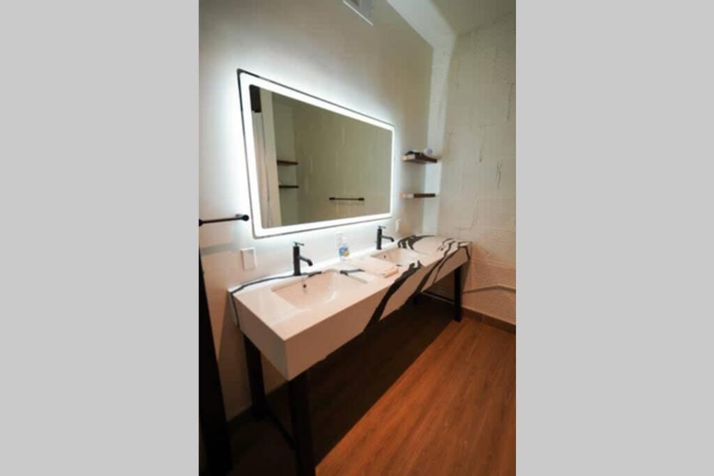 3E - *Renovated* 3 Min To Hillman Cancer Center Sleeps 6 Pittsburgh Exterior photo