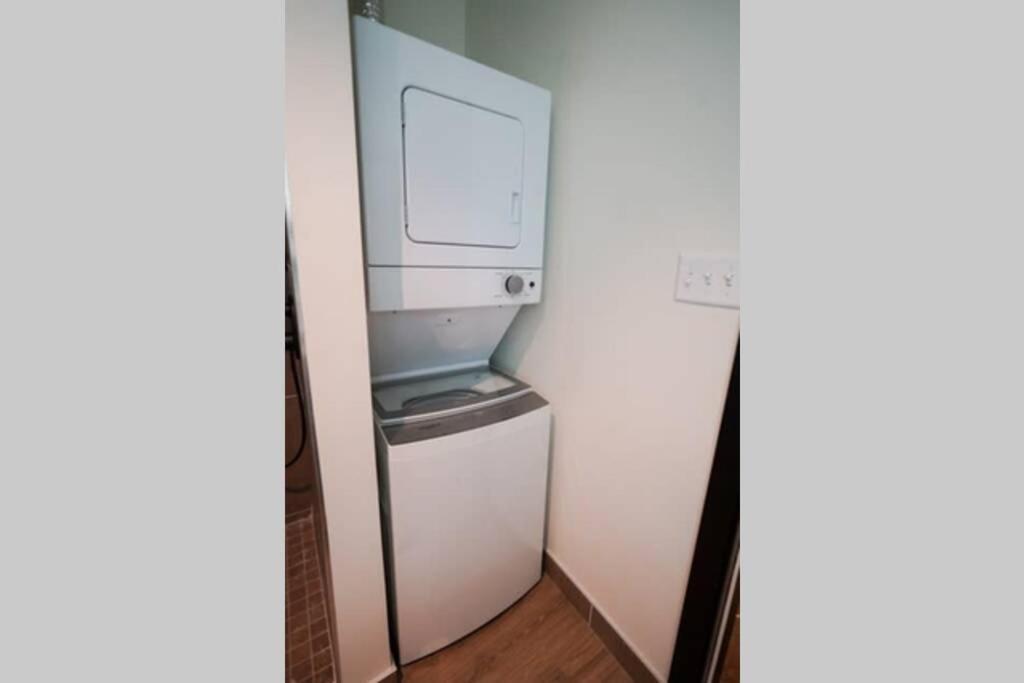 3E - *Renovated* 3 Min To Hillman Cancer Center Sleeps 6 Pittsburgh Exterior photo